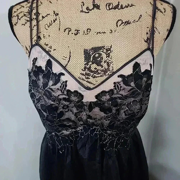 VANITY Fair Lace Slip Tutu dress. Size 38/ Medium - Picture 5 of 11